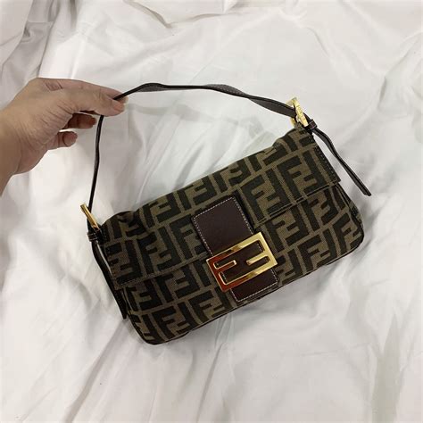 mini borsina fendi vintage|fendi mini bag.